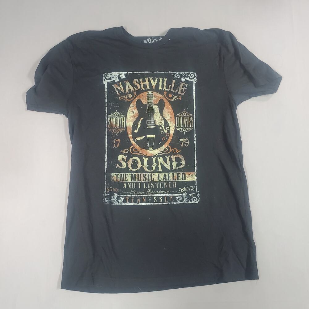Nashville T-shirt Unisex Size Medium